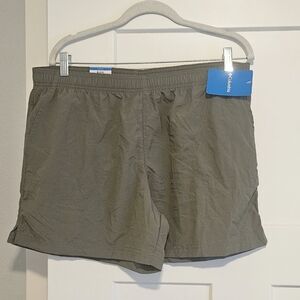 Columbia Women's Olive Green Shorts